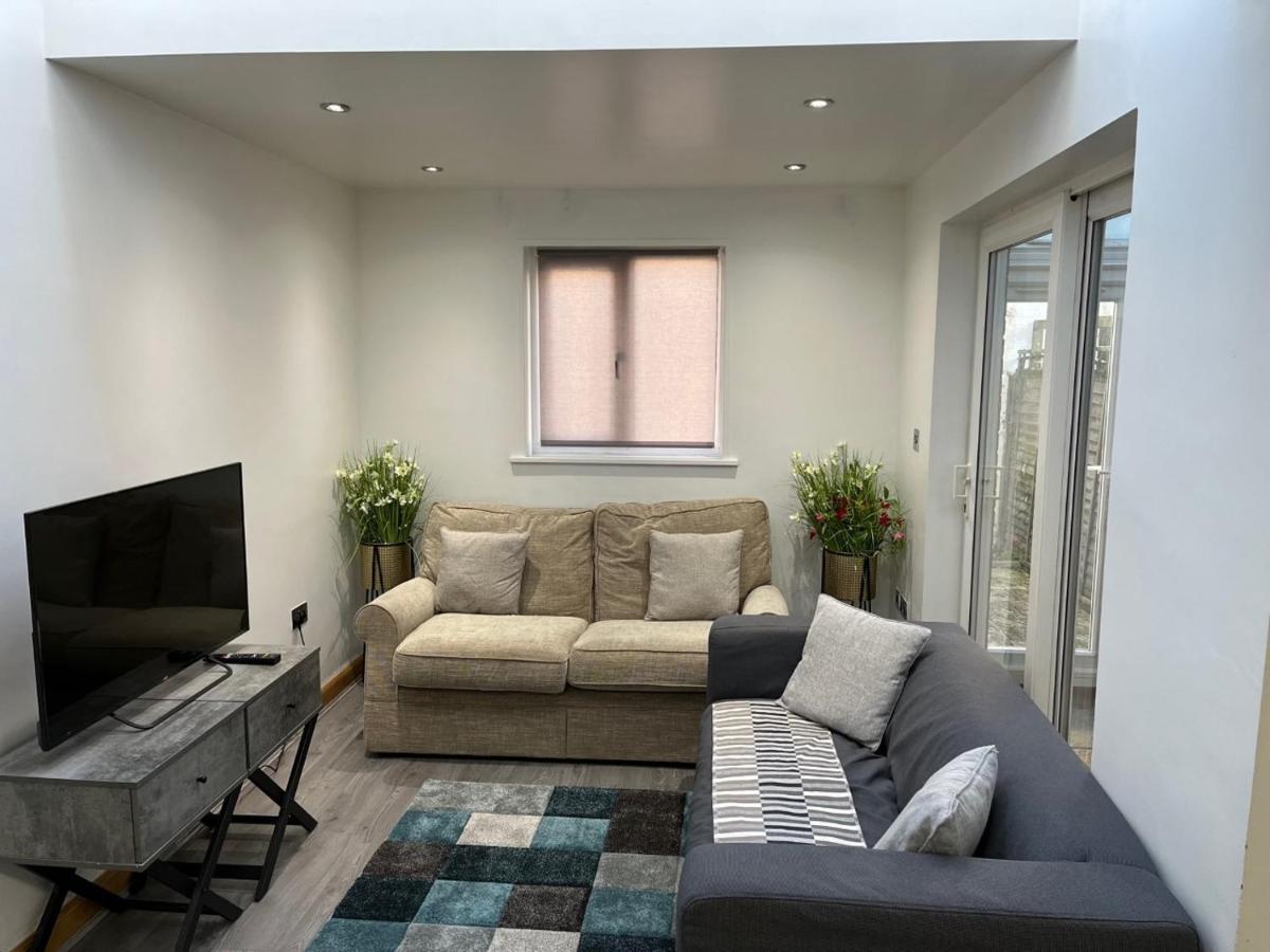 Three Bedroom House In Tooting By Star Apartments Londra Dış mekan fotoğraf